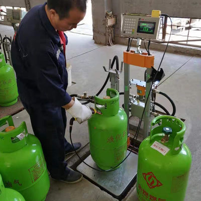 Cylindres remplissants automatiques anti-déflagrants remplissants d'échelle de LPG pour la caisse à la maison de cylindre de lpg de gaz